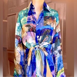 NWT, Lavishly Paris Gorgeous Multicolored Lavishly Paris Blouse.